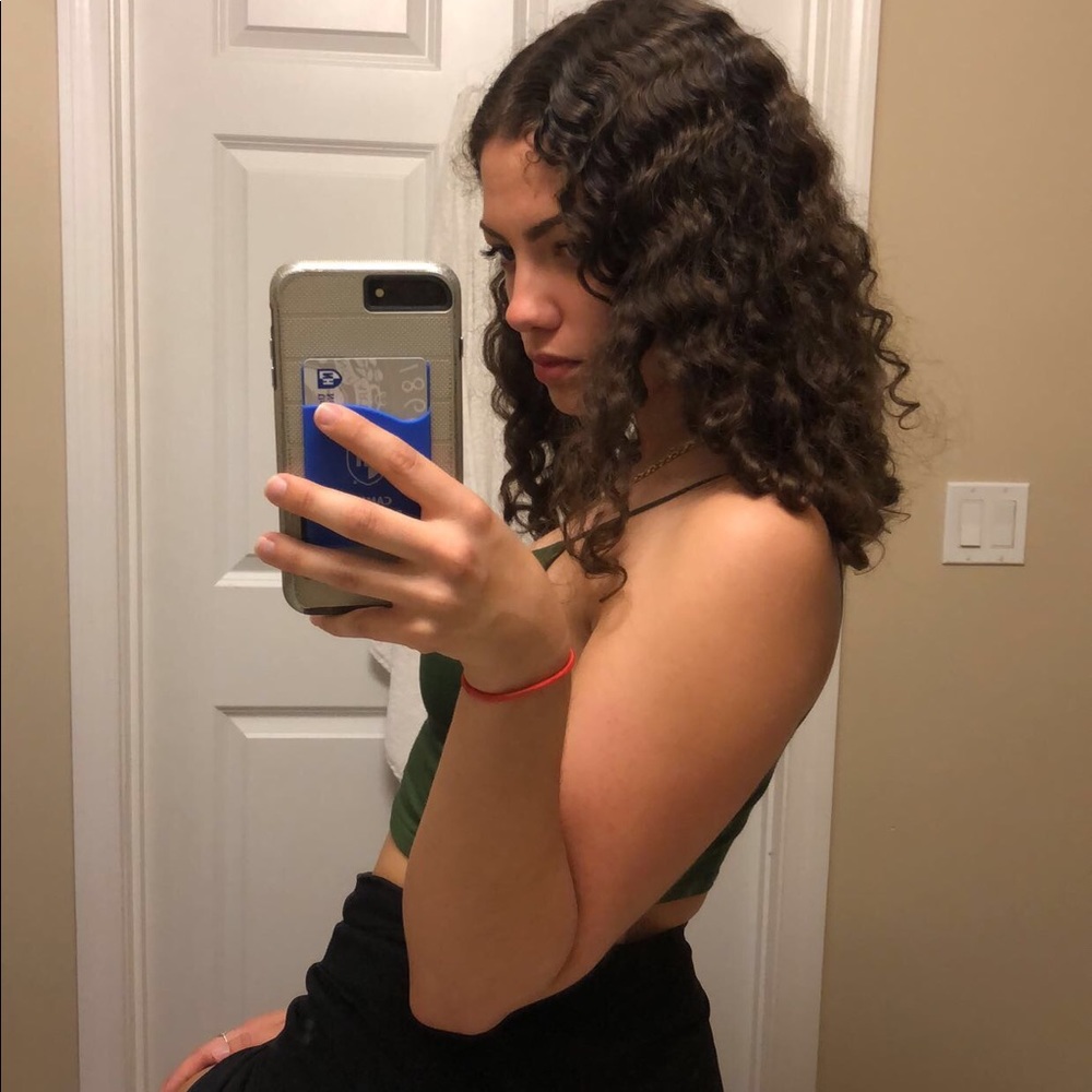 Meet your Posher, Alexis